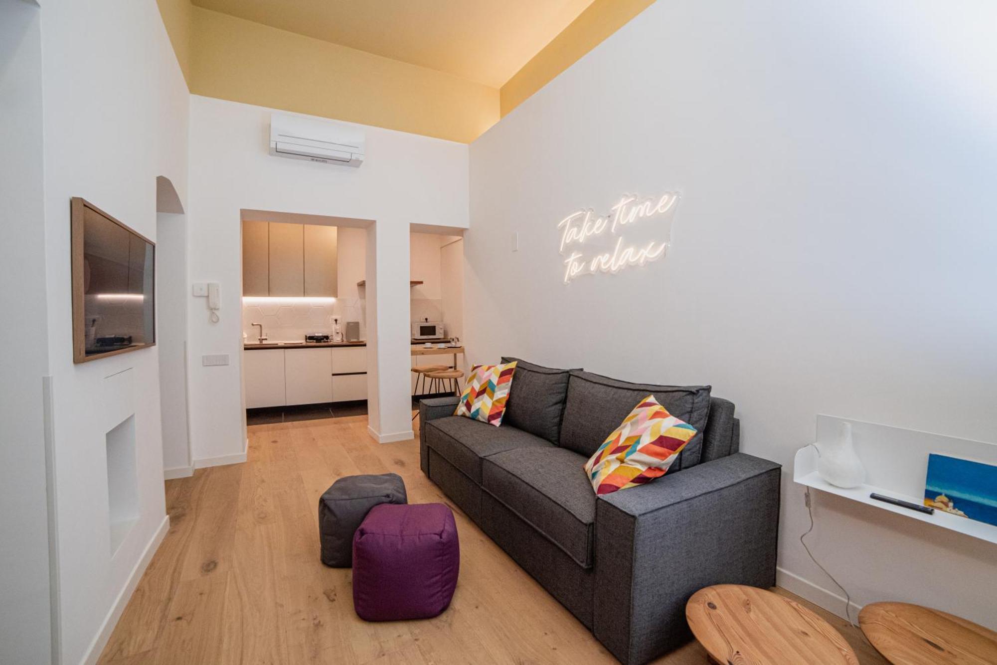 San Michele 15 Apartment ซาแลร์โน ภายนอก รูปภาพ
